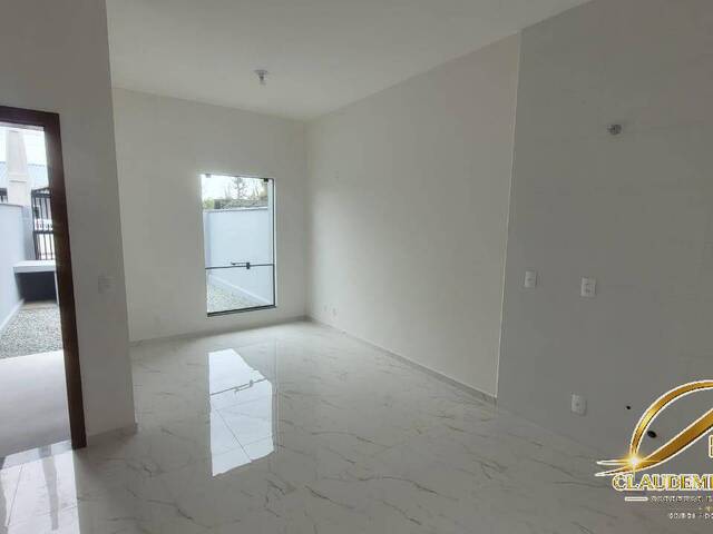 #1001 - Casa para Venda em Araquari - SC - 3