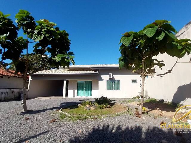 #110 - Casa para Venda em Balneário Barra do Sul - SC