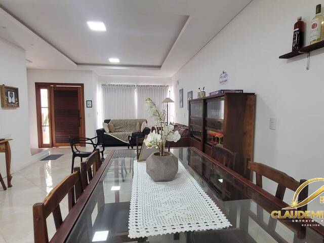 #121 - Casa para Venda em Balneário Barra do Sul - SC