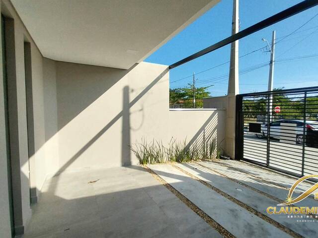 #123 - Casa para Venda em Balneário Barra do Sul - SC