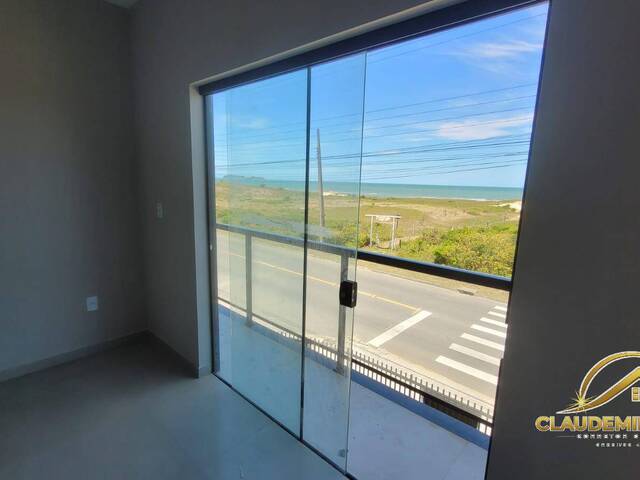 #124 - Casa para Venda em Balneário Barra do Sul - SC