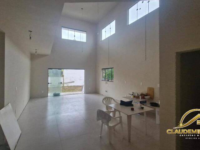#26 - Casa para Venda em Balneário Barra do Sul - SC