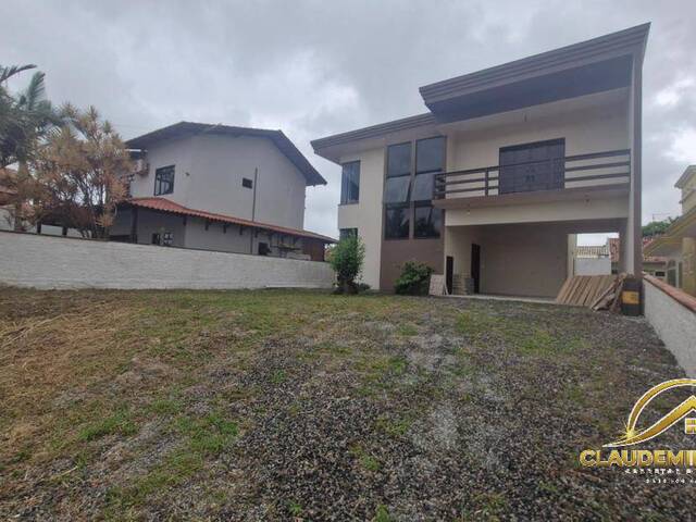#26 - Casa para Venda em Balneário Barra do Sul - SC