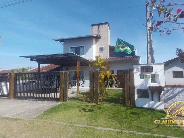 #40 - Casa para Venda em Balneário Barra do Sul - SC