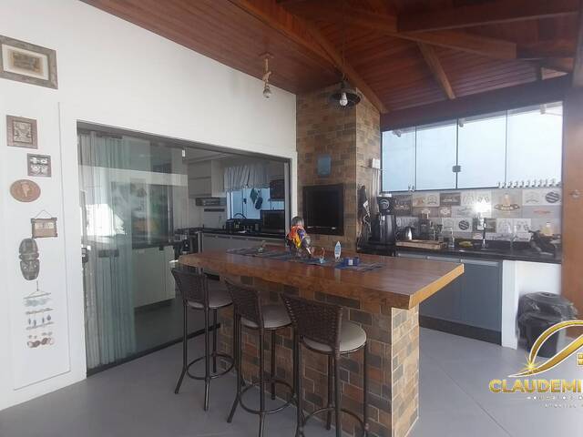 Casa para Venda em Balneário Barra do Sul - 4