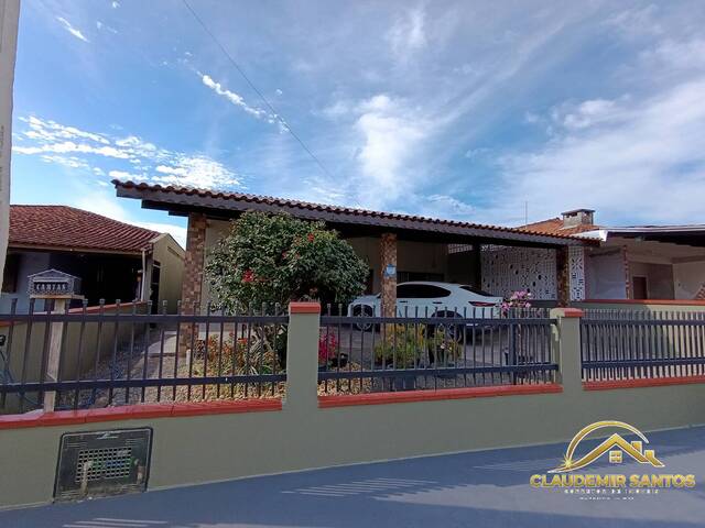 Casa para Venda em Balneário Barra do Sul - 2