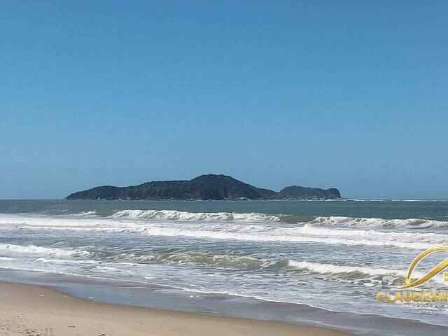 Casa para Venda em Balneário Barra do Sul - 2