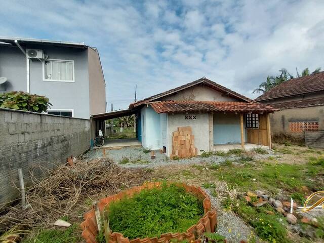 Casa para Venda em Balneário Barra do Sul - 4