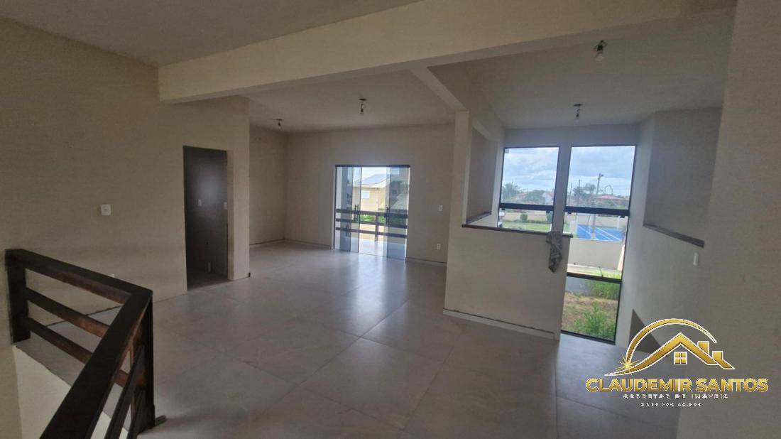 Casa, 3 quartos, 245 m² - Foto 2